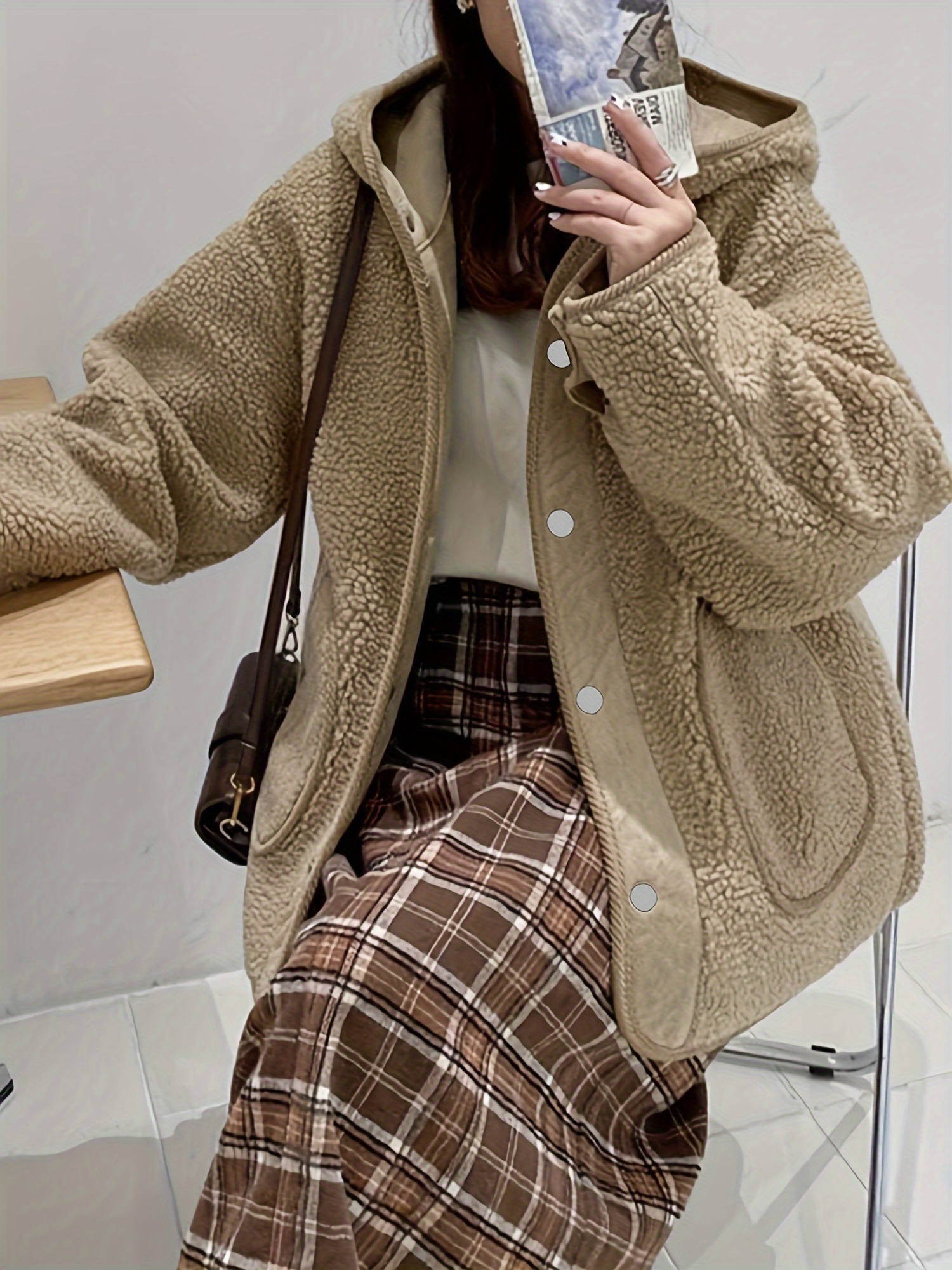 纯色连帽泰迪熊外套，休闲前开扣长袖冬季外衣，女士服装细节图 7