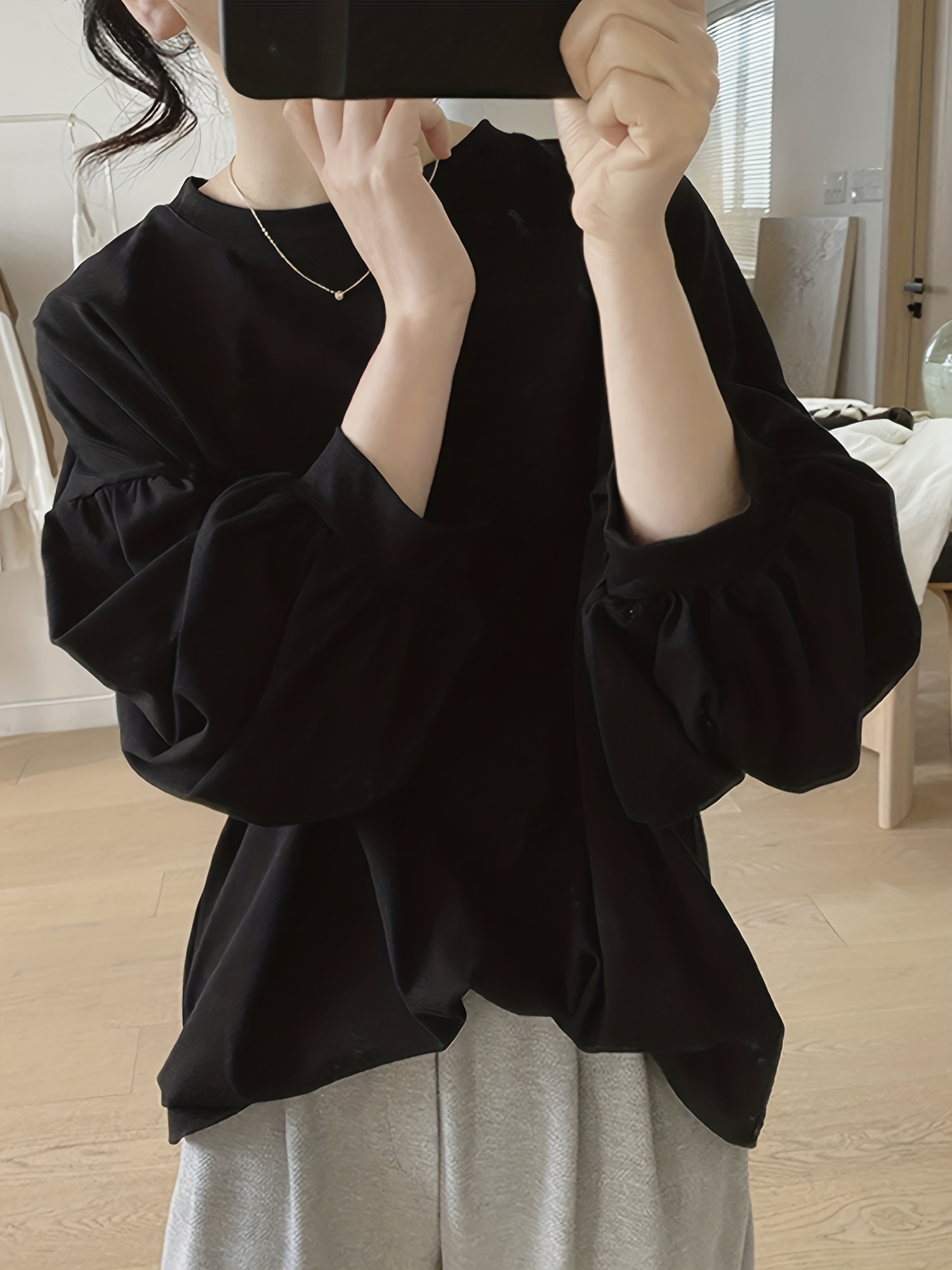 春季秋季女士休闲纯色圆领灯笼袖上衣细节图 7