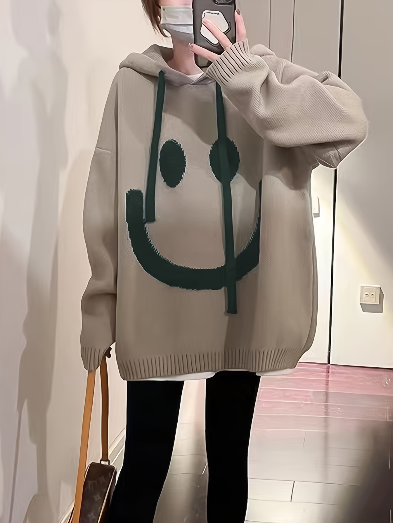 笑脸图案加大码连帽衫，休闲抽绳长袖毛衣，女士服装细节图 2