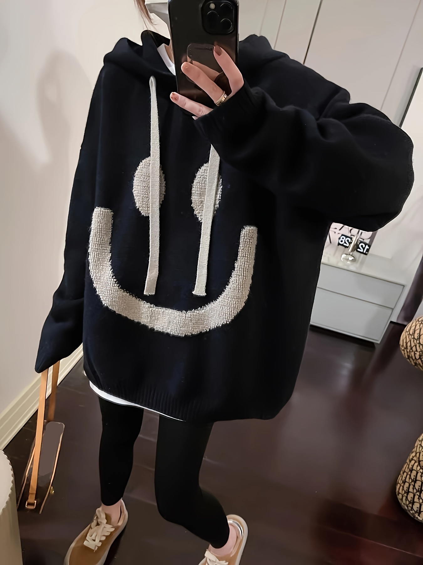 笑脸图案加大码连帽衫，休闲抽绳长袖毛衣，女士服装细节图 5
