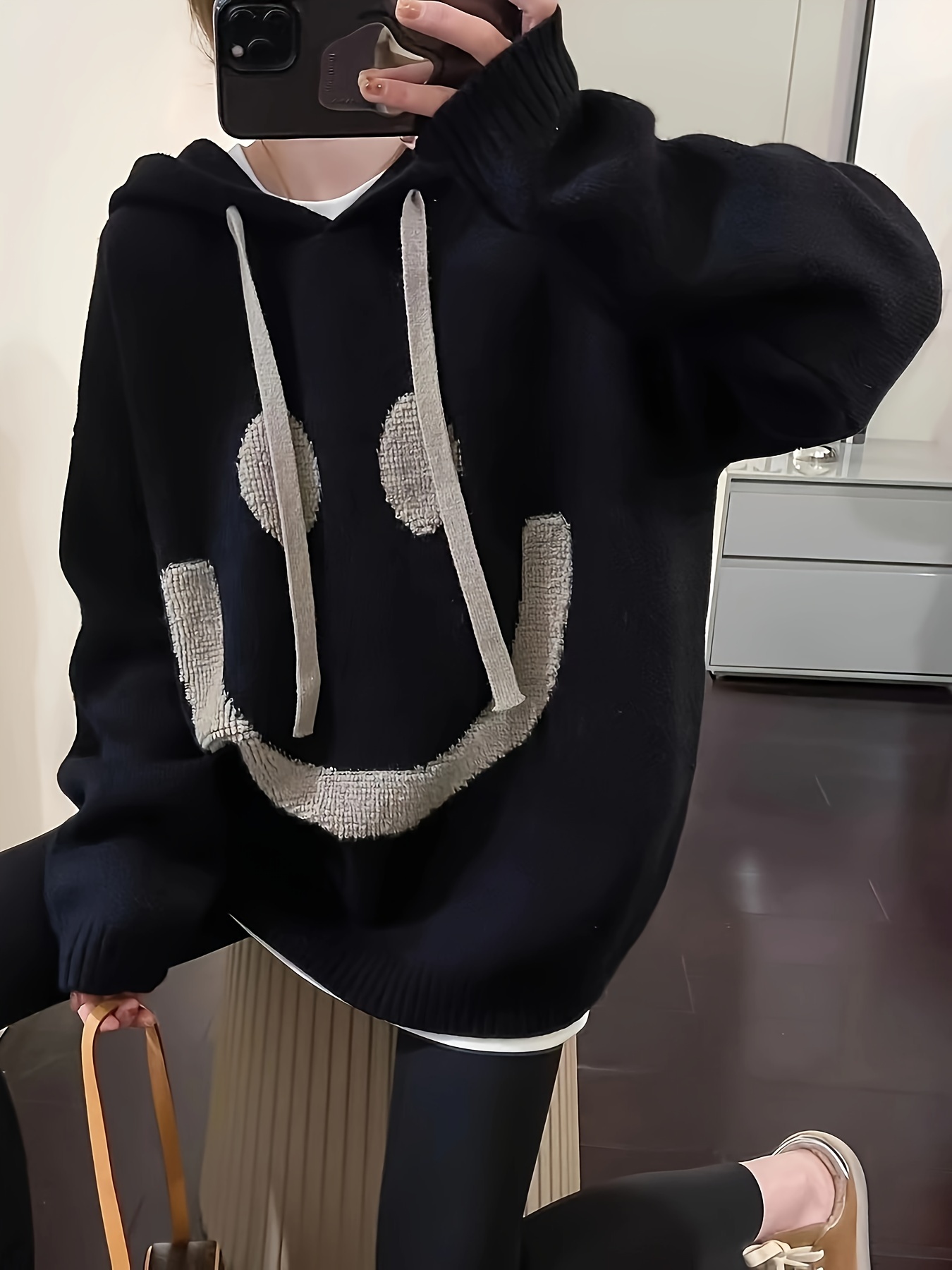笑脸图案加大码连帽衫，休闲抽绳长袖毛衣，女士服装细节图 6